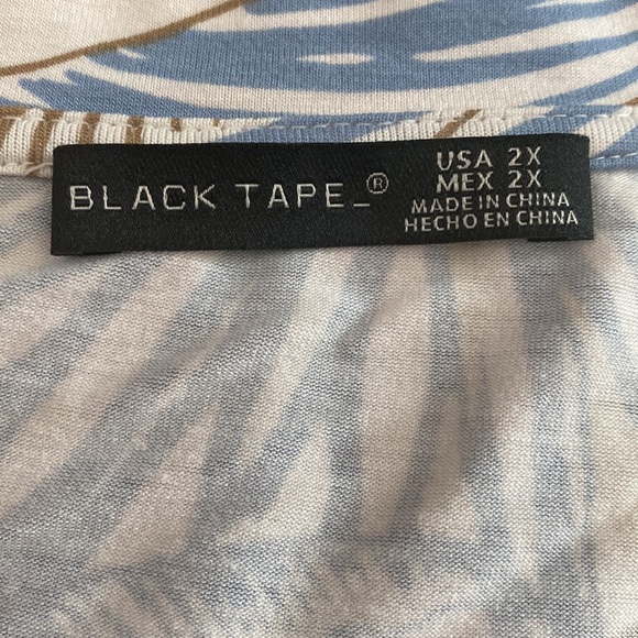 CLOSET CLEANOUT --   3 / $20 DEAL ON THIS ITEM - Picture 4 of 5